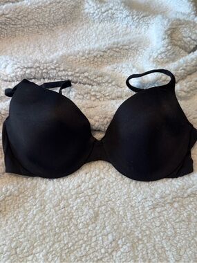 Victoria’s Secret Body by Victoria IPEX Demi Bra